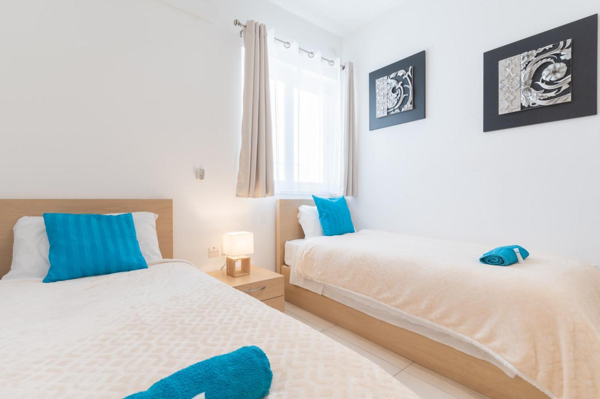 2 Bedroom In Central St Julians Prime Location In Paceville Apt 3 By Vaganza St. Julian's Exteriör bild
